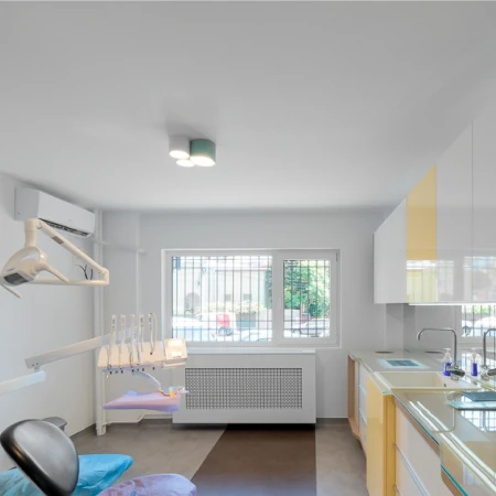 Al doilea cabinet de stomatologie DENTALDIM